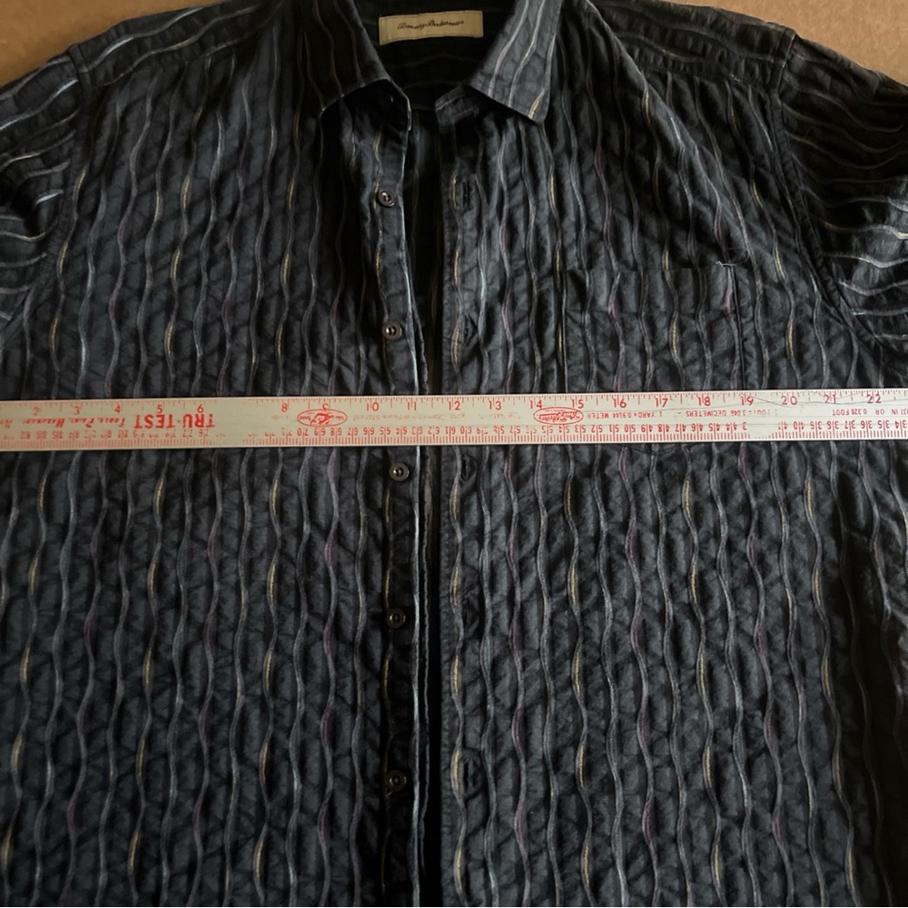Tommy Bahama Long Sleeve 80% Cotton & Slik Blend Great Texture & Feel Size Large
